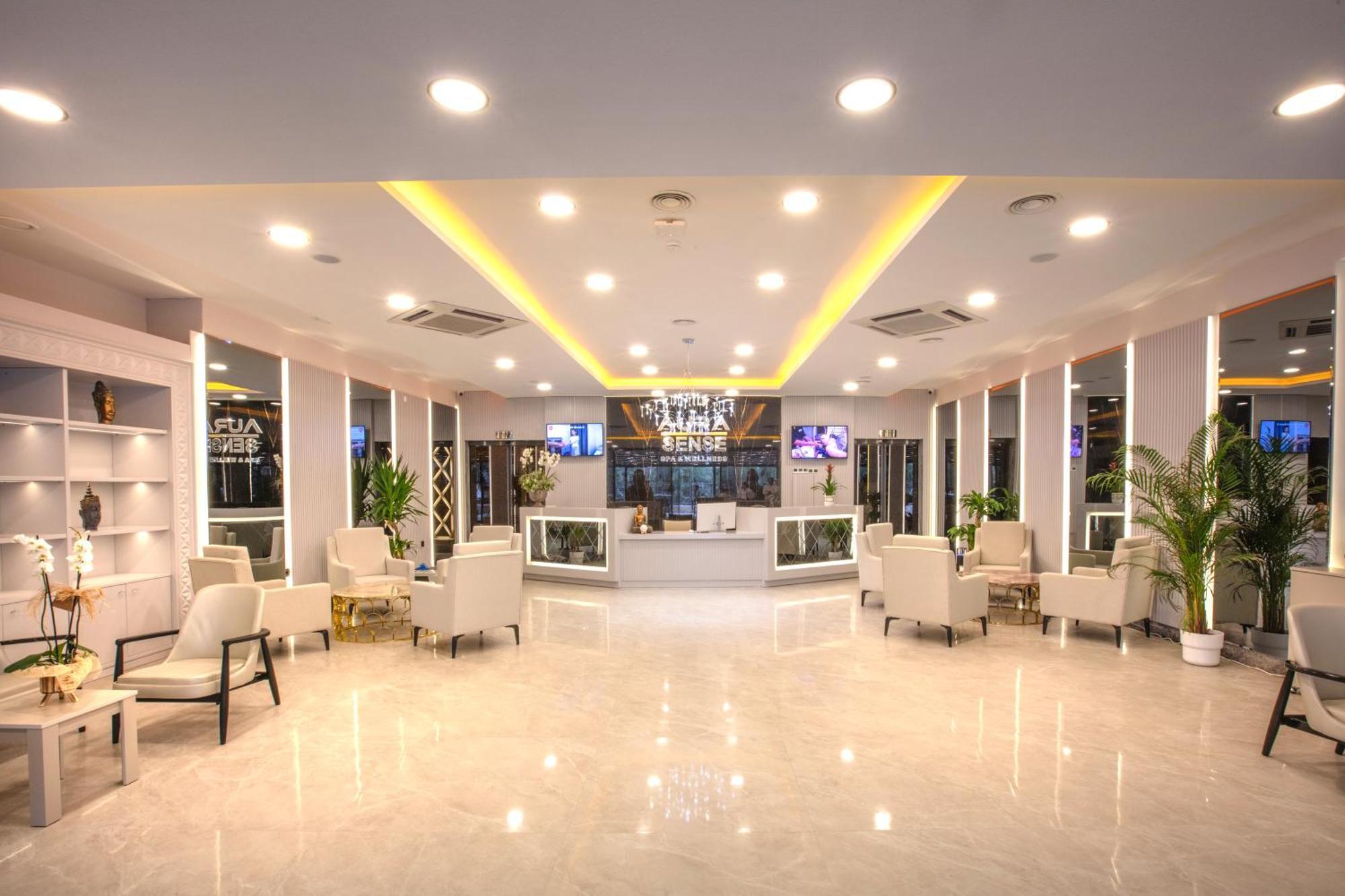 Ramada Hotel & Suites By Wyndham Кушадасы Экстерьер фото